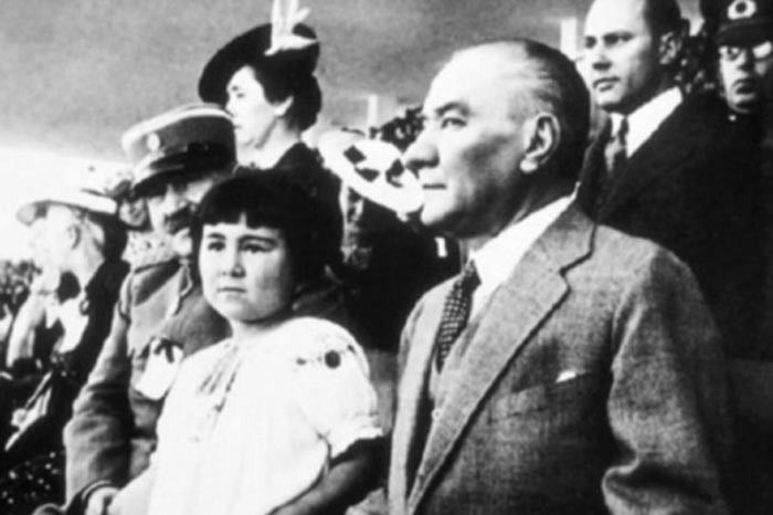 Atatürk'ün sanatçı kişiliğinin sanata ve sanatçıya bakışına etkileri 6